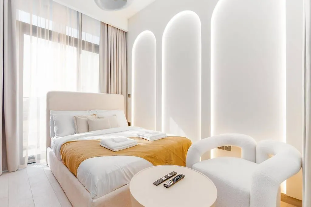 Studio 12Min From Burj Khalifa - Azizi Riviera 32 - Dubai United Arab Emirates